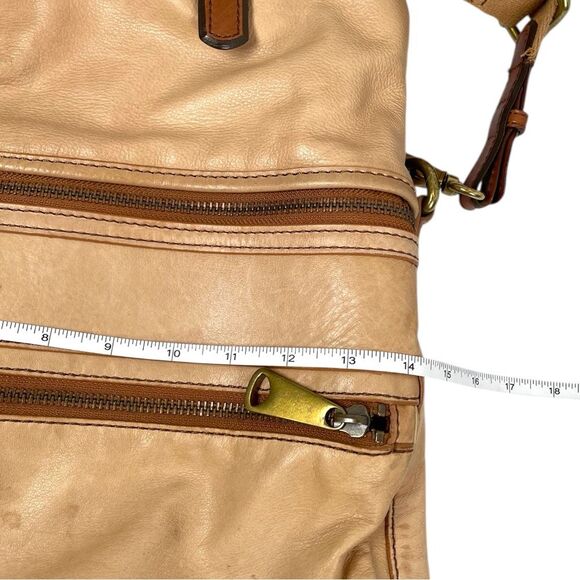 Fossil Explorer Tan Genuine Leather Foldover Vintage Convertible crossbody bag - Picture 11 of 13